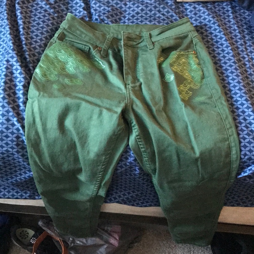 Her universe, size 1, little mermaid pants